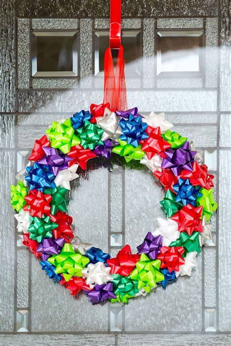 Christmas Bow Wreath | Easy DIY Christmas Wreath Made with Gift Bows