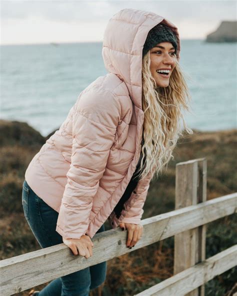 Winter Coat Dilemma | Surfer girl outfits, Surfer girl style, Surf girl ...