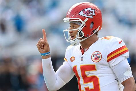 Patrick Mahomes contract vs Joe Burrow contract: Comparing Chiefs QB's ...