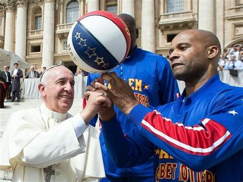 Pope Francis Gets Basketball Tips from Harlem Globetrotters