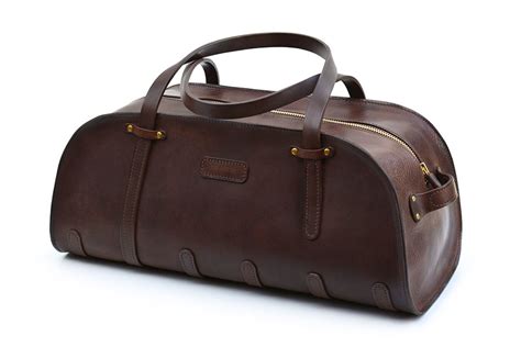 Leather Sports Bag | De Bruir Design & Craftsmanship