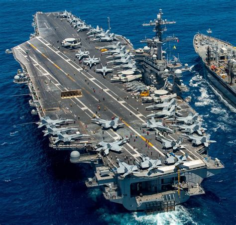 USS Carl Vinson CVN-70 Nimitz class Aircraft Carrier US Navy | Aircraft carrier, Navy aircraft ...