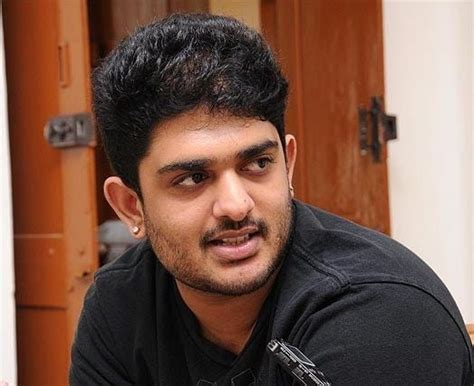 Sid Sriram (Singer) Height, Age, Girlfriend, Family, Biography ...