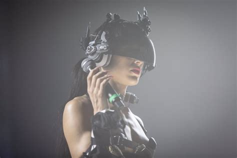 Arca protagoniza la primera tarde del Sónar con una provocativa performance