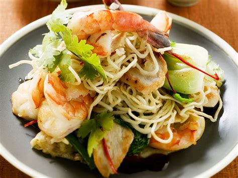 Bami Goreng Indonesian Stir Fried Noodles recipe | Eat Smarter USA