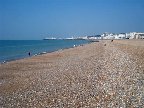 Hastings Beach photos | UK Beach Guide