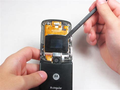 Motorola Razr V3 LCD Screens and Call Speaker Replacement - iFixit Repair Guide