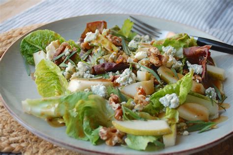 Pear and Blue Cheese Salad Recipe