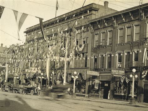 9 Photos: Historic photos of downtown Iowa City