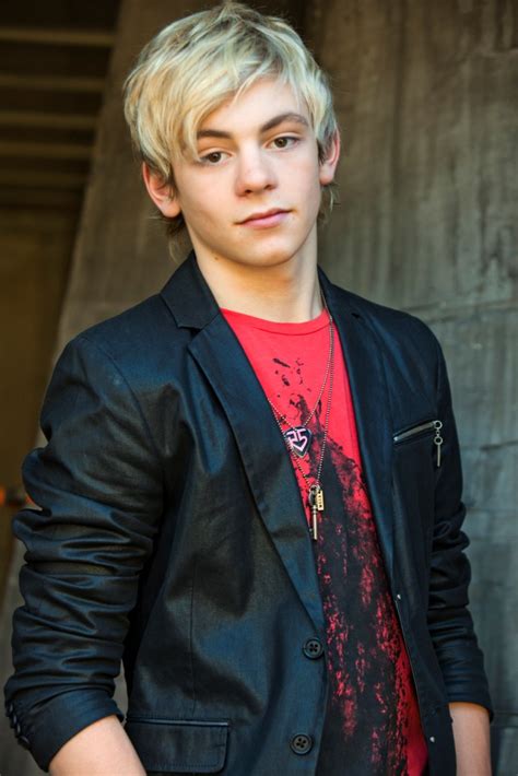 Ross Lynch: relaçãos, fortuna, tamanho, tatuagem, origem 2018 - Taddlr