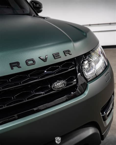 Range-Rover-3M-Matte-Pine-Green-C1