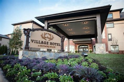 VILLAGE HOTEL ON BILTMORE ESTATE - Updated 2023 Prices & Reviews ...