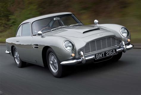 What it's like to drive James Bond's Aston Martin DB5 | Autocar