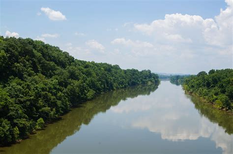 Cumberland River Pedestrian Bridge | Nashville Checklist