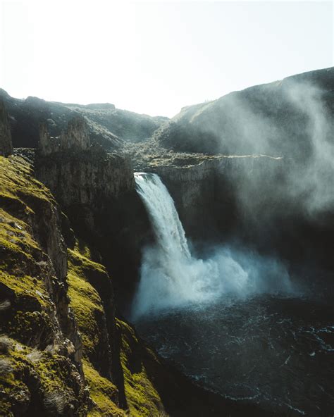 Top 10 Pacific Northwest Waterfalls - Art of Visuals