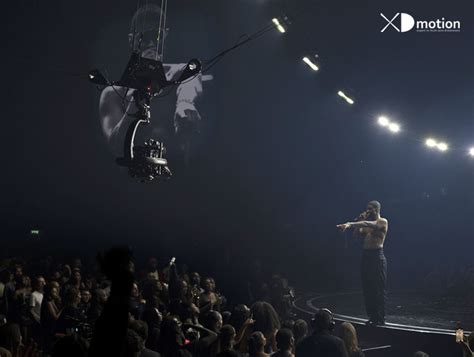 Usher concert in Paris - Aerial filming and multi-dimensional travelling solutions