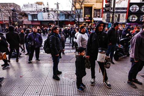 Bus strike paralyzes Argentine capital - EFE Noticias