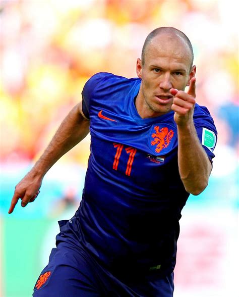 Injured Arjen Robben Out for Several Weeks - INFORMATION NIGERIA