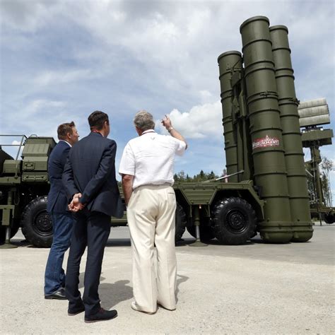 Russia and China defy US with delivery of anti-aircraft missile systems to Chinese military ...