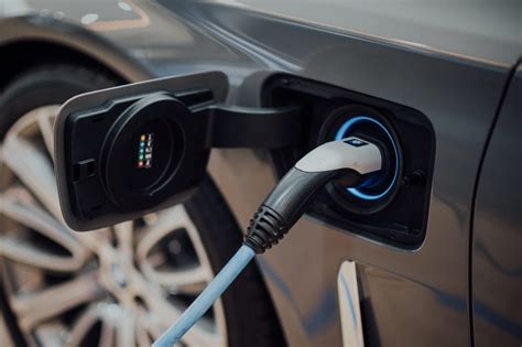 5 Things to Consider When Buying an Electric Vehicle Charger - Demotix.com