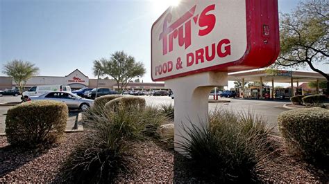 Some metro Tucson pharmacies make COVID-19 vaccine available to those at least 65