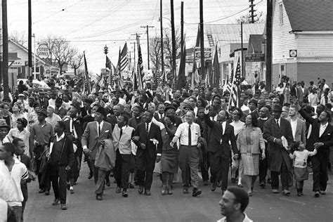 Photos: Selma’s Bloody Sunday in 1965, and the 50th anniversary march this past weekend — Quartz