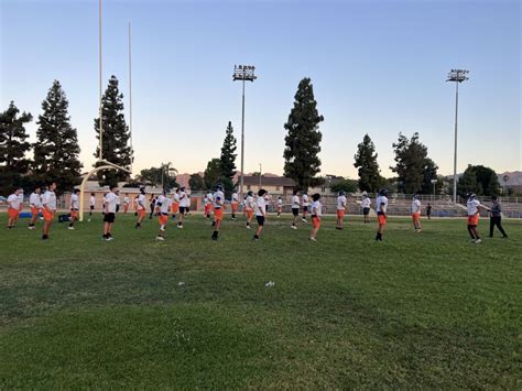 Early practices test Chatsworth football players' commitment - Los ...