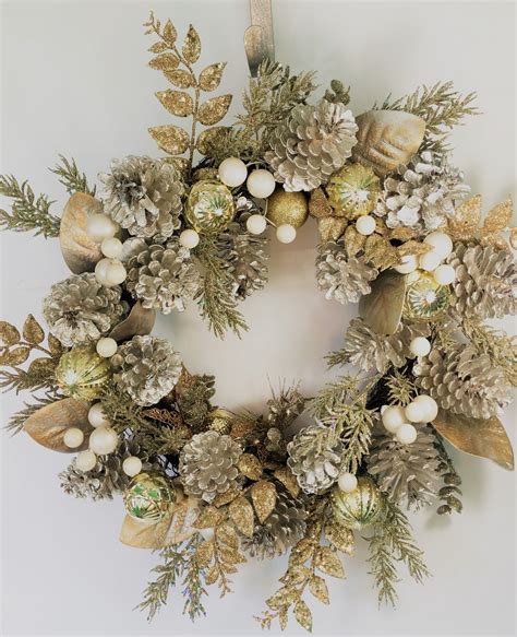 Christmas Wreath, White /silver/gold Wreath, Holidays Wreath 25 Inches - Etsy