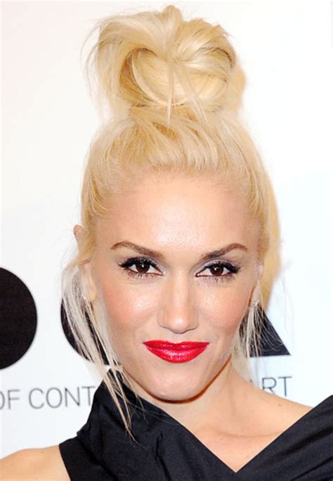 Gwen Stefani | Celebrity Makeup: How to Wear Red Lipstick | Us Weekly