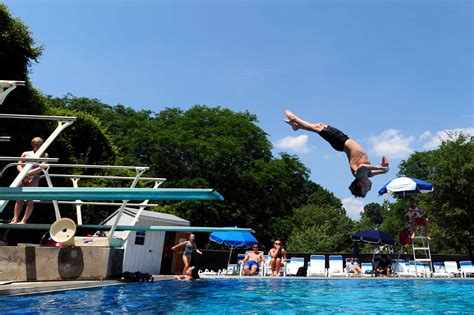 Stamford swim club maintains tradition with family-oriented experience