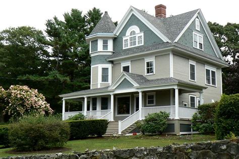 In Kittery, Maine | Victorian homes, My father's house, Queen anne house