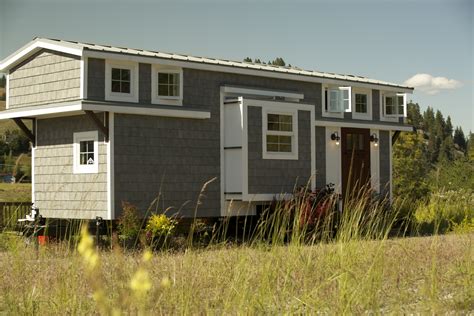 The Cottage Tiny House [ TINY HOUSE TOWN ]