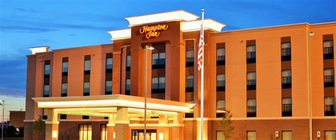 Welcome to the Hampton Inn Lincoln Airport Hotel