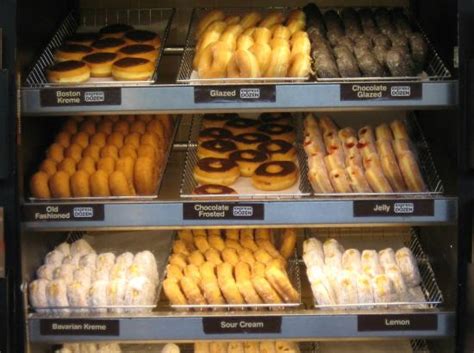 Donuts good, bagels hard - Dunkin', Williamsburg Traveller Reviews - Tripadvisor