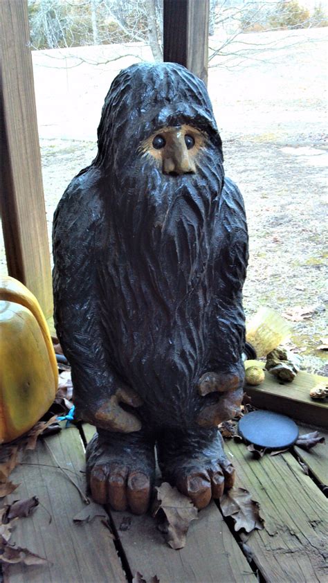 Bigfoot Chainsaw carving | Chainsaw wood carving, Chainsaw carving, Wood carving art