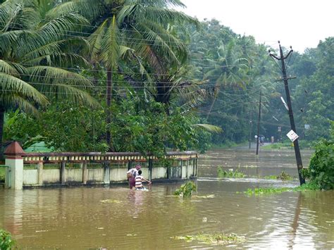 Kerala-monsoon – Discovering India