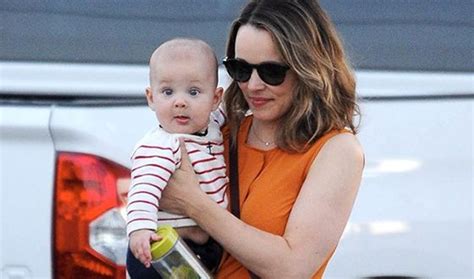 Rachel McAdams biography, husband, net worth, kids, age, no makeup photos 2023 | Zoomboola