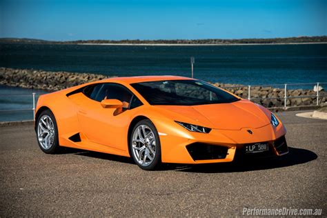 2016 Lamborghini Huracan LP 580-2 review (video) | PerformanceDrive