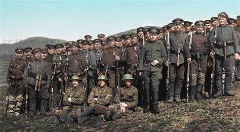 Bulgaria soilders pose with british POWs at the battle of Doiran 1917 ...