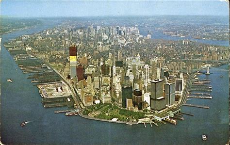 VINTAGE MANHATTAN SKYLINE