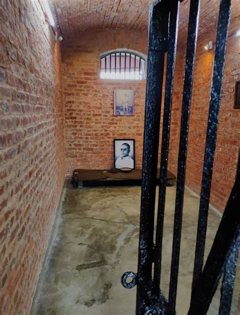 Veer Savarkar jail room where he spent 10 years in tortuous condition ...