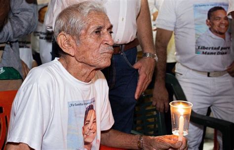 Luis Díaz: Colombians march for release of footballer's father - Adomonline.com