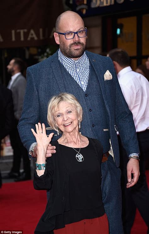 Tom Davis towers over Bad Education co-star Sheila Reid at London premiere | Daily Mail Online