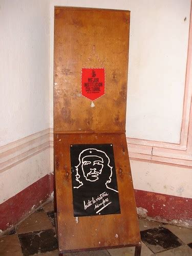 T1520 | Che monument in one of the Trinidad museums. | Lisa | Flickr