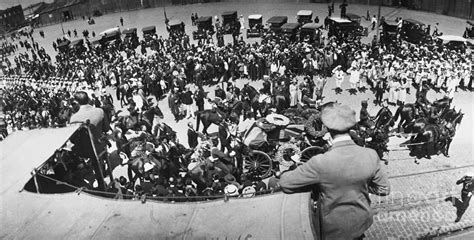 Funeral Of Ernest Shackleton Photograph by Bettmann - Fine Art America