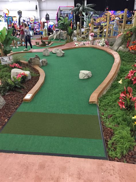 Miniature Golf Course Construction - Amusement Construction