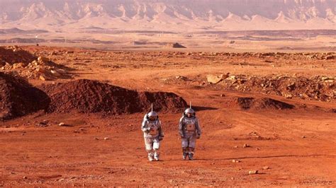 Scientists simulate Mars surface in Israeli desert crater