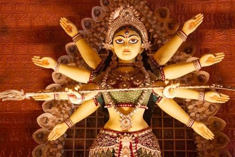 Goddess Durga Mantra – OM DUM DURGAYEI NAMAHA: Benefits & Meaning - Awakening State