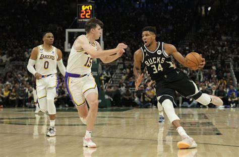 Milwaukee Bucks memories: 10 best Giannis Antetokounmpo moments