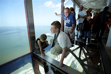 Blackpool Tower reopens after refurbishment - in…